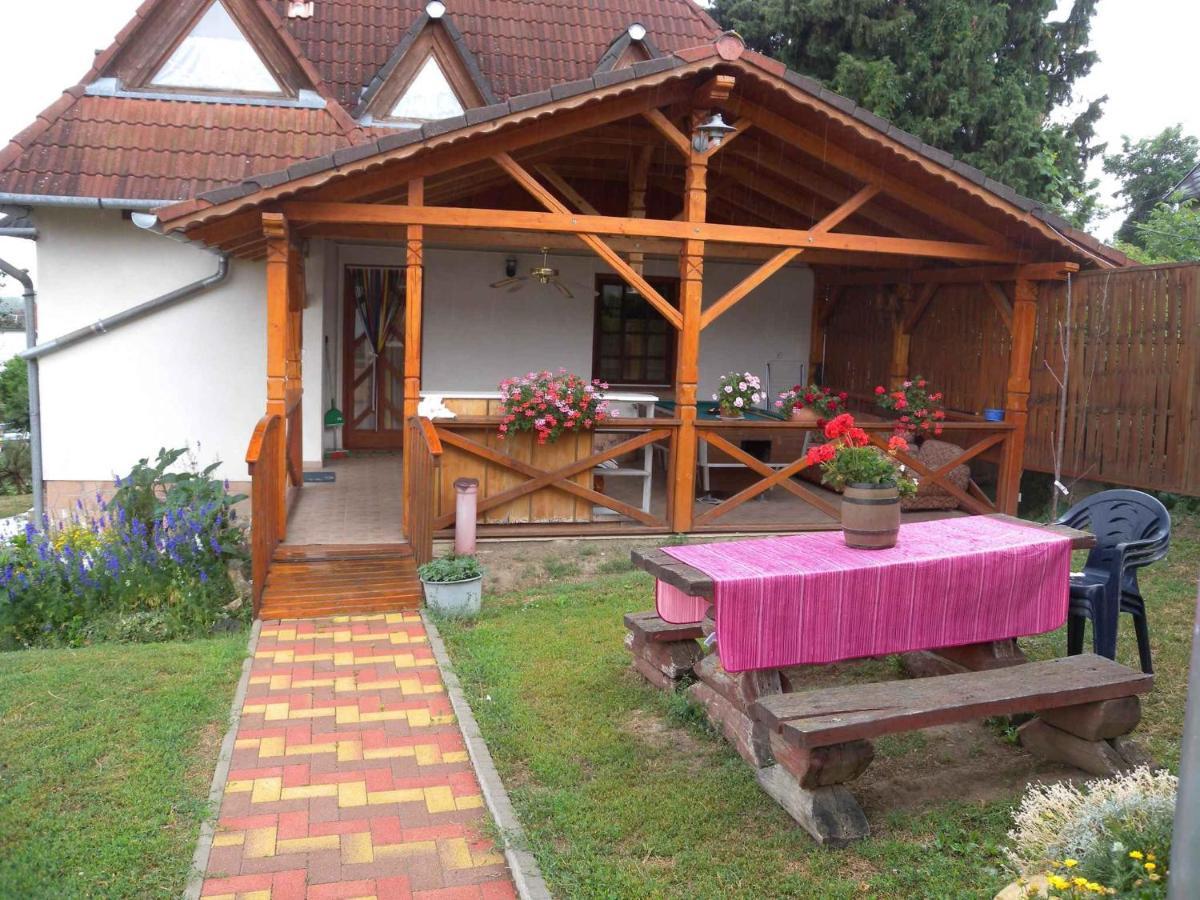 Apartment In Fonyod/Balaton 18583 Eksteriør bilde